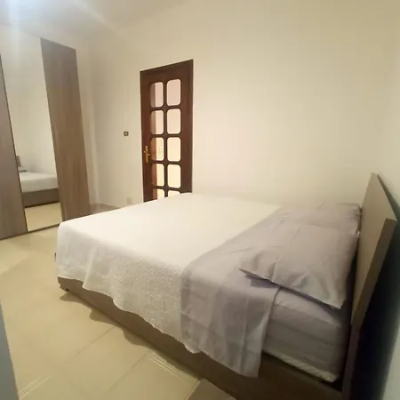 Raggiodisole Apartment *